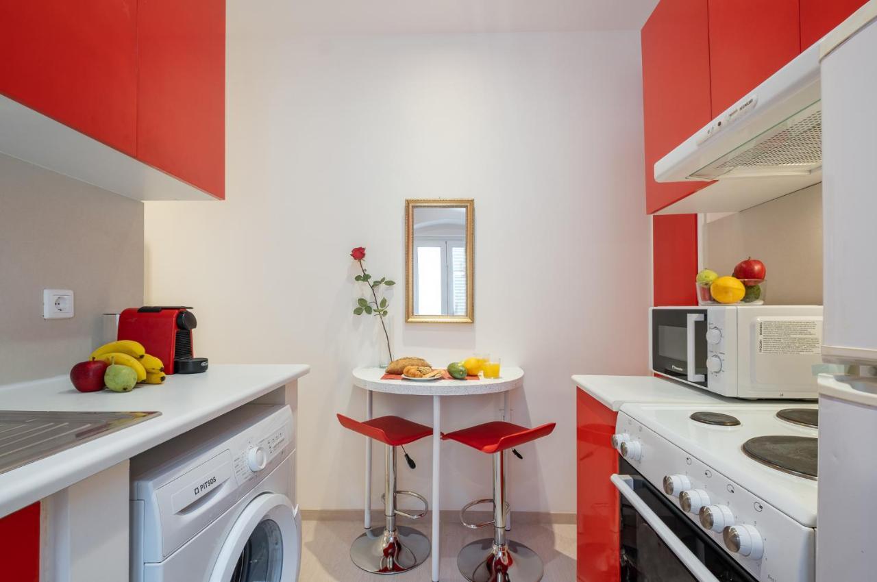 Nadiona Suites Red & Cream Corfu  Esterno foto