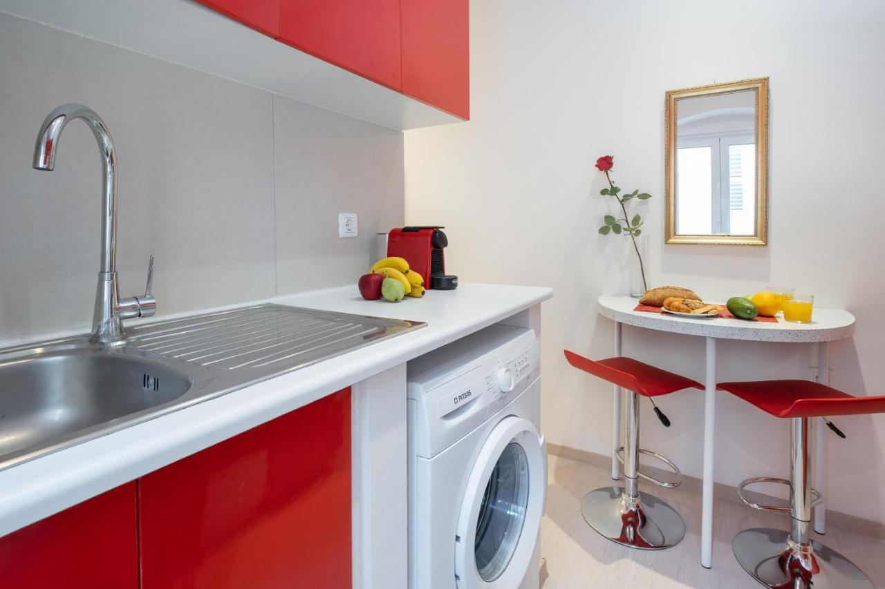 Nadiona Suites Red & Cream Corfu  Esterno foto