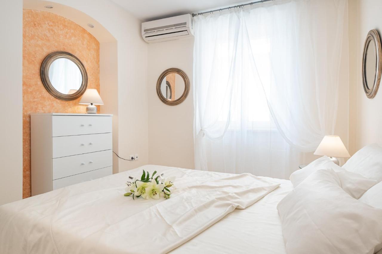 Nadiona Suites Red & Cream Corfu  Esterno foto