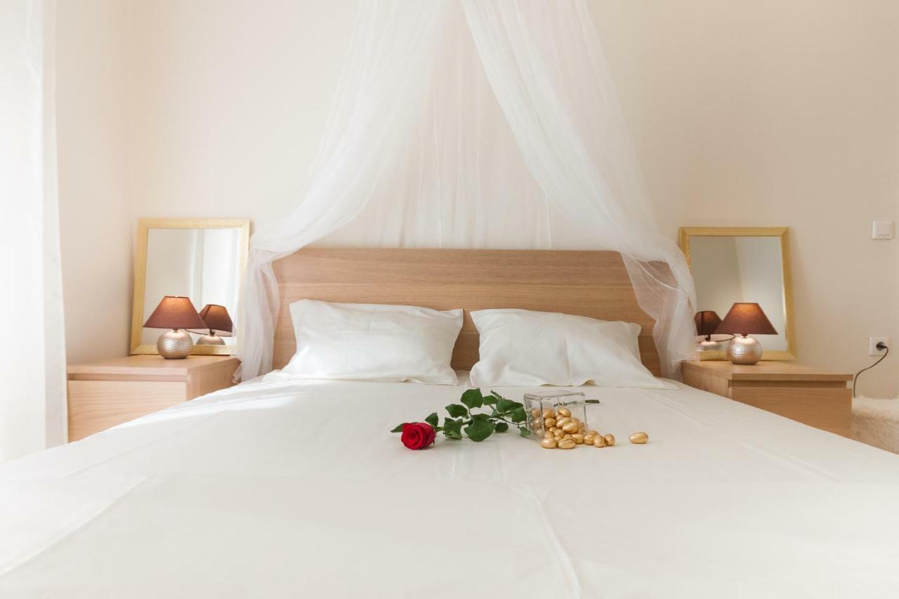 Nadiona Suites Red & Cream Corfu  Esterno foto